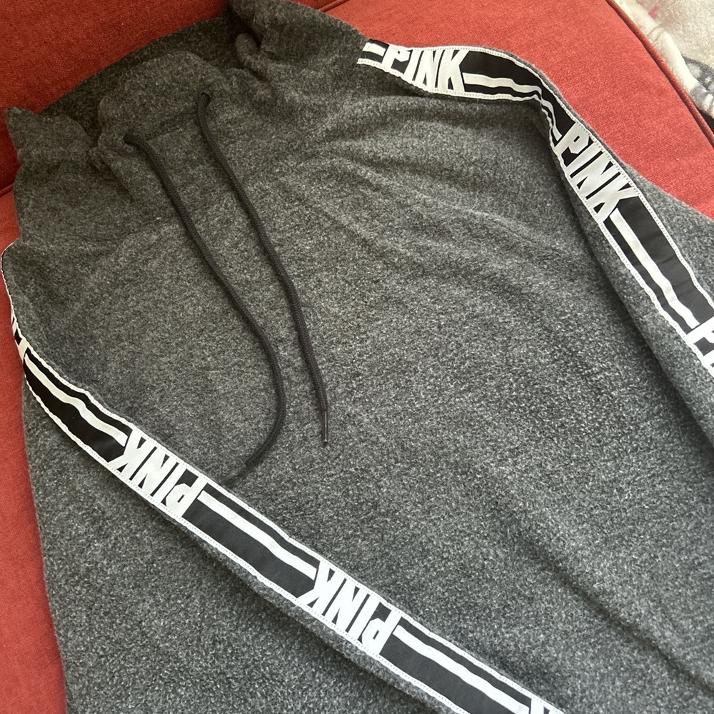 VS adjustable Turtle neck sweatshirt